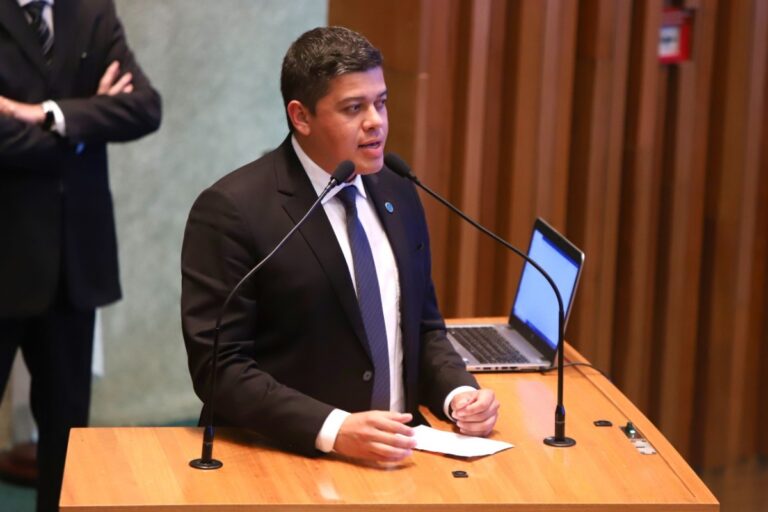 cldf:-conselho-de-etica-adia-julgamento-de-suspensao-de-daniel-donizet