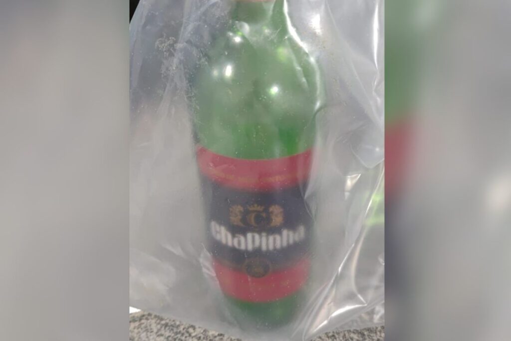 bebida-envenenada:-mulher-passa-mal-apos-beber-vinho-com-soda-caustica