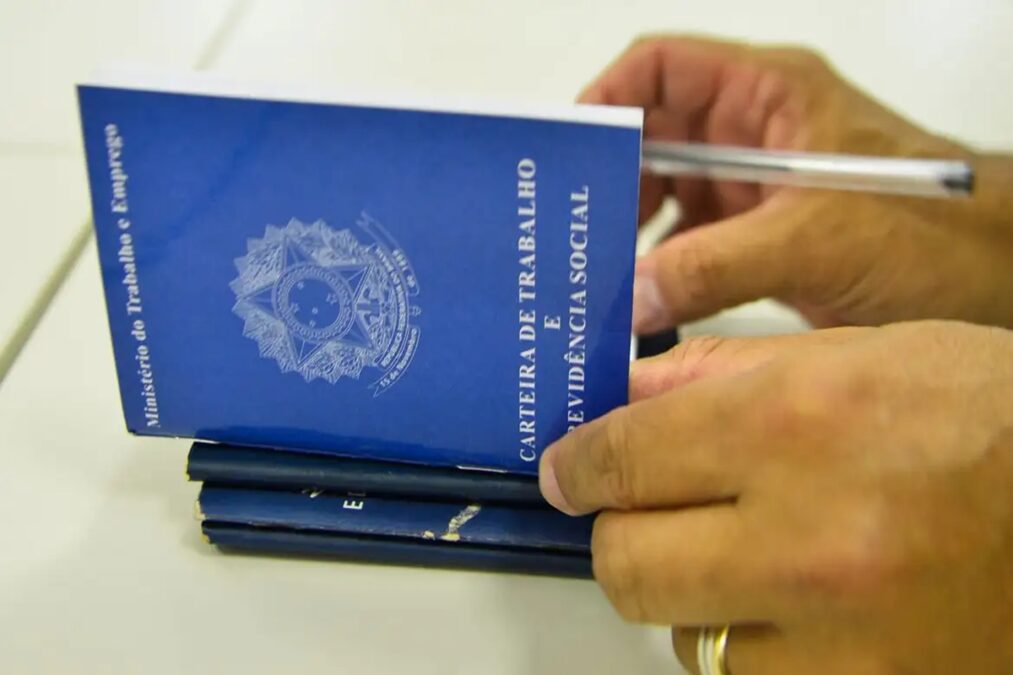 DF tem 858 vagas nesta quinta (13/11). Salários chegam a R$ 3,5 mil