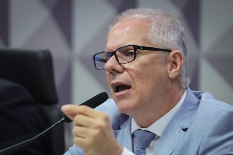 ex-presidente-do-inss-preso-permitiu-r$-2-bilhoes-em-descontos-apos-revelacao-da-farra
