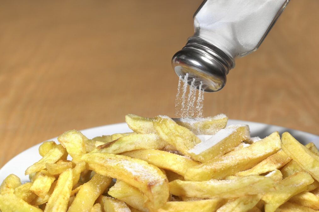 Pressão alta e sal em excesso; veja como substituir tempero na rotina