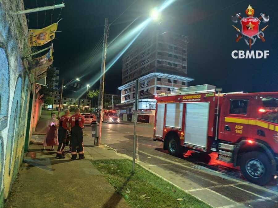 Incêndio atinge sala de aula e assusta escola pública no DF