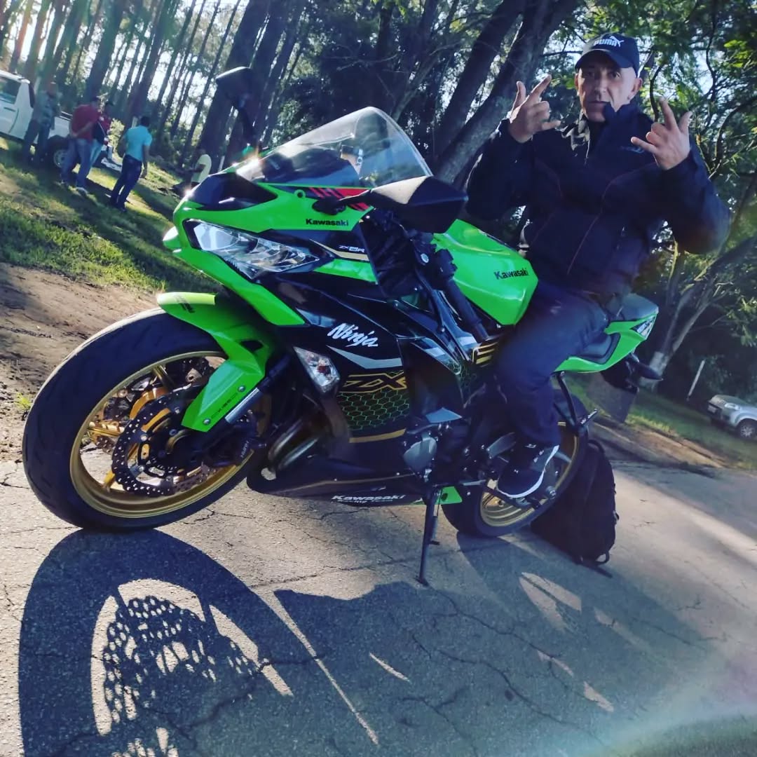 Cristian Cravinhos se defende de acusações após cair de moto: “Nada de álcool ou afins”