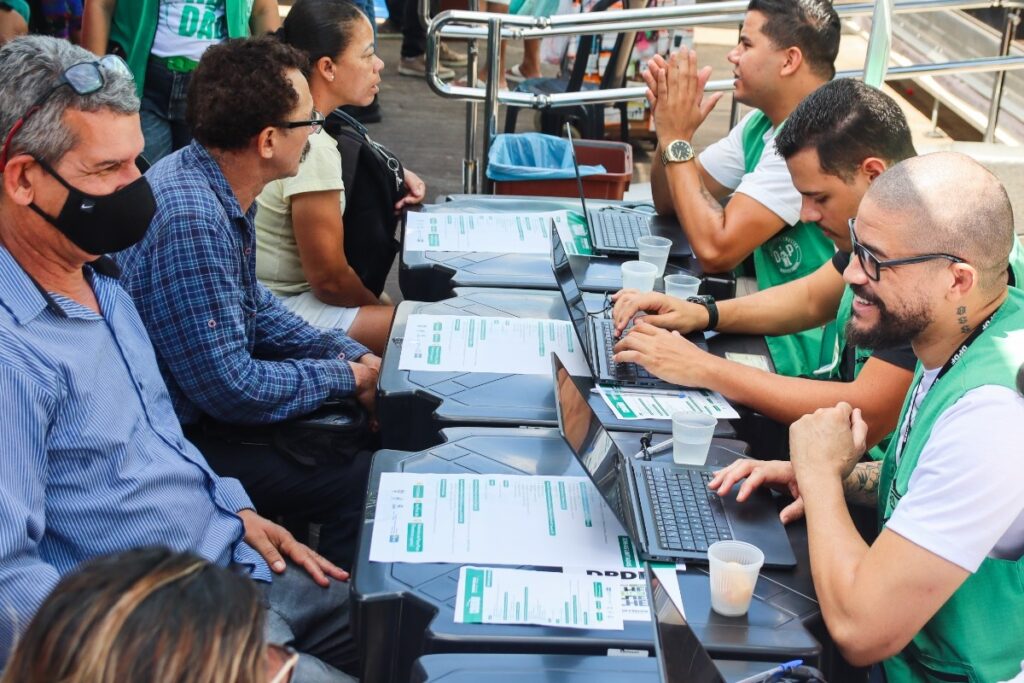 novembro-azul:-acao-oferece-servicos-de-saude-e-cidadania-de-graca