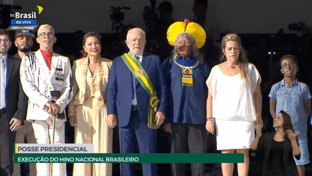 cacique-raoni-cobra-promessa-de-demarcacoes-de-terras-a-lula
