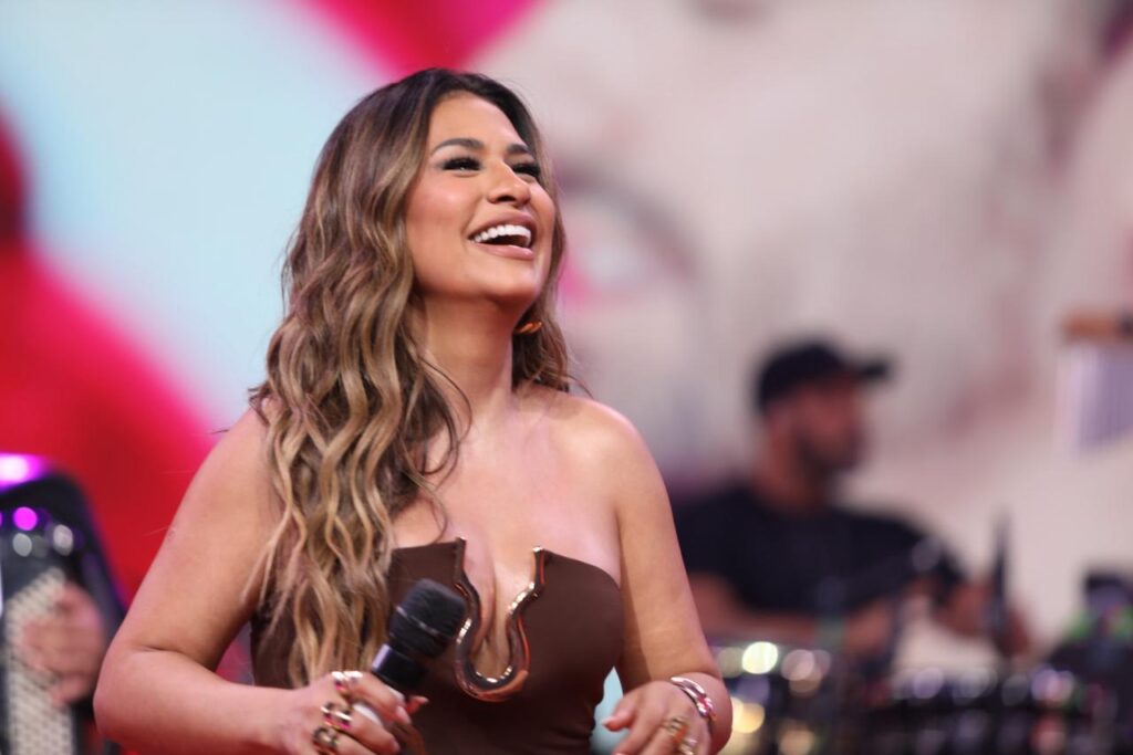 simone-mendes-esta-na-band,-neste-momento,-para-um-show-exclusivo;-saiba-tudo