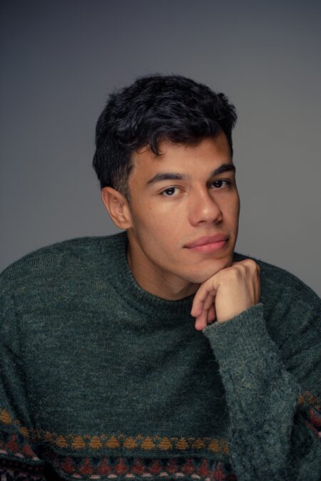 Namorado de Cristian em “Tremembé”, João Pedro Mariano revela como teatro o salvou