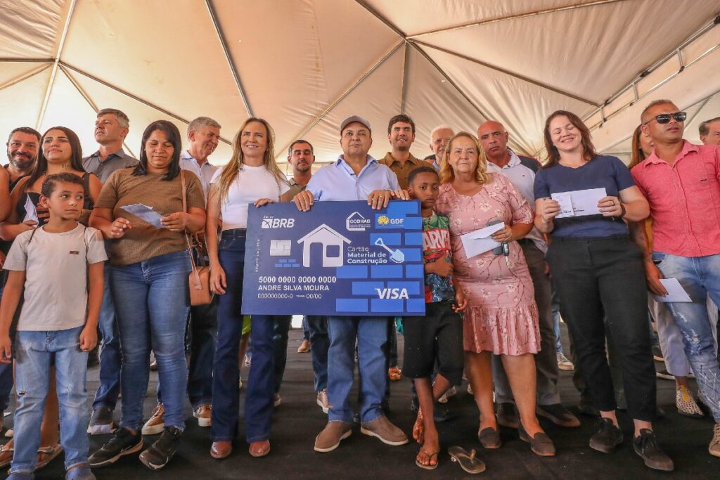ibaneis-da-inicio-as-obras-de-saneamento-em-santa-luzia,-na-estrutural