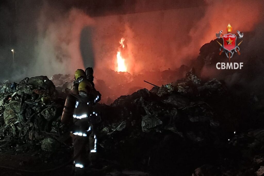 incendio-em-deposito-de-ceilandia-levou-8-horas-para-ser-controlado
