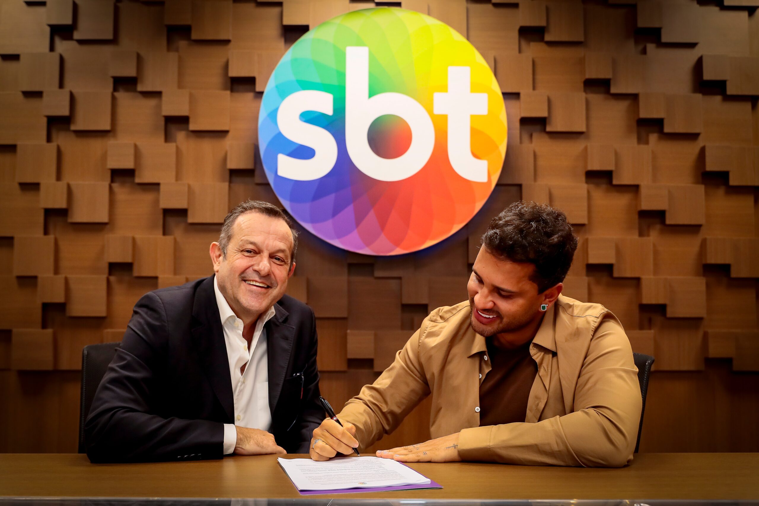Do Papai Noel ao samba: Lucas Guimarães conta planos para o fim de ano e Carnaval