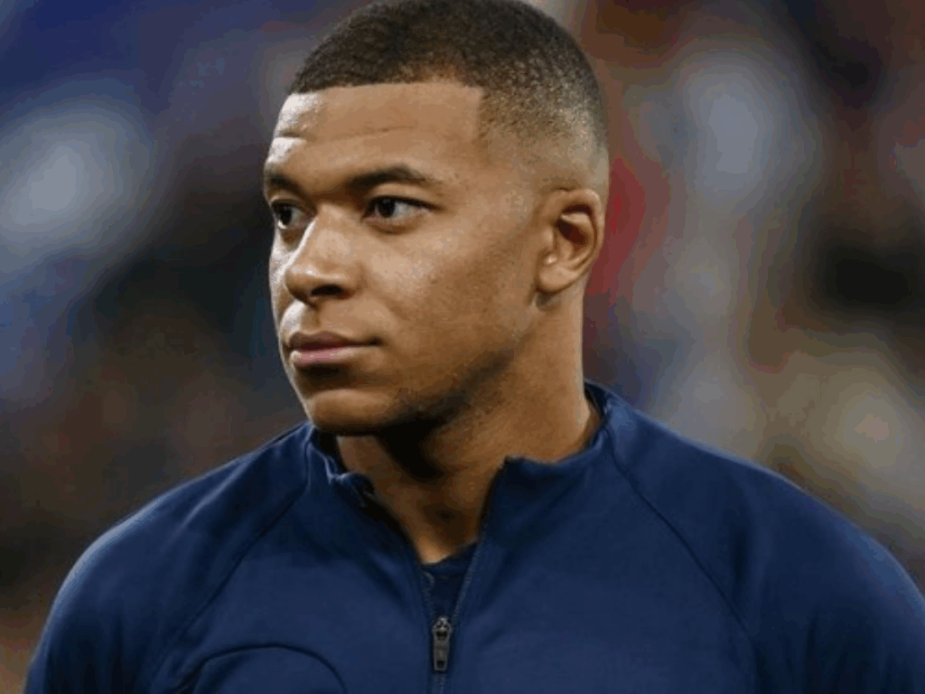 psg-x-mbappe:-cobranca-bilionaria-amplia-disputa-judicial-entre-clube-e-atacante