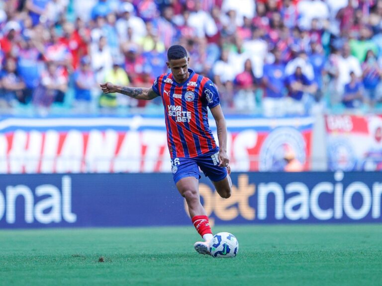 juba-ganha-moral:-ancelotti-elogia-lateral-e-cita-chance-de-convocacao-para-a-copa