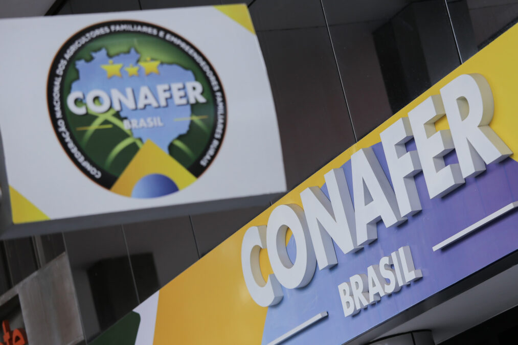 Farra do INSS: membro de ONG investigada comprou Hilux furtada da PF