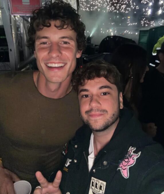Influenciador revela que fingiu ser sobrinho de Ivete Sangalo para tirar foto com Shawn Mendes