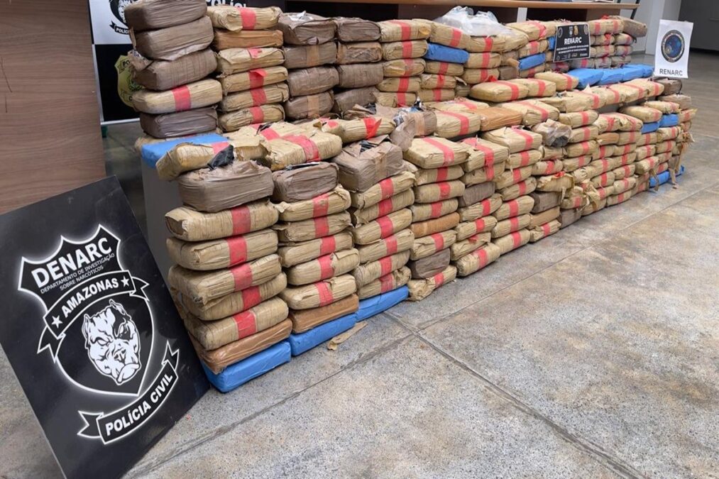 Carga de R$ 5,5 milhões em skunk colombiano é apreendida pela polícia
