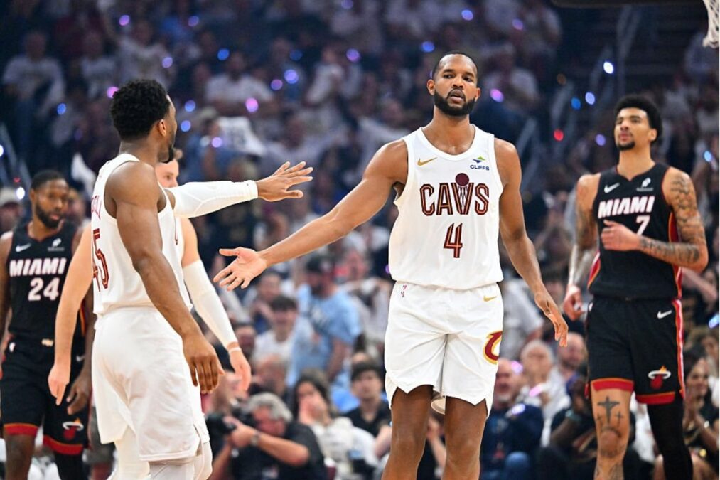 NBA aplica multa de US$ 100 mil no Cleveland Cavaliers; entenda