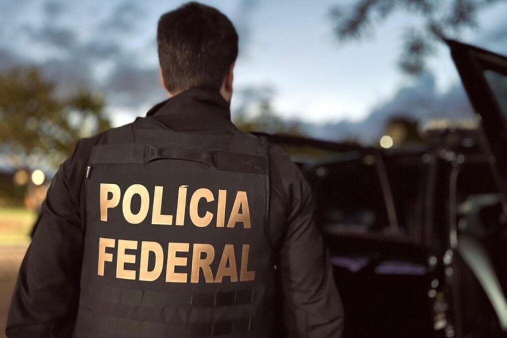 Vazamento de imagens da prisão do dono do Master gera crise na PF