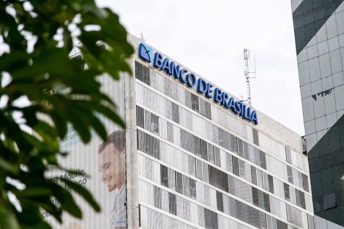 justica-retifica-decisao-e-retira-brb-de-bloqueio-de-r$-12-bilhoes