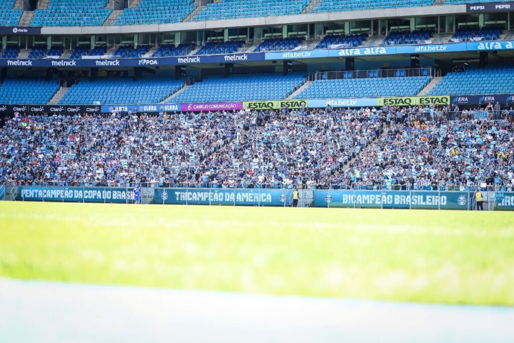 divida-coloca-gremio-na-lista-de-transfer-ban-da-fifa