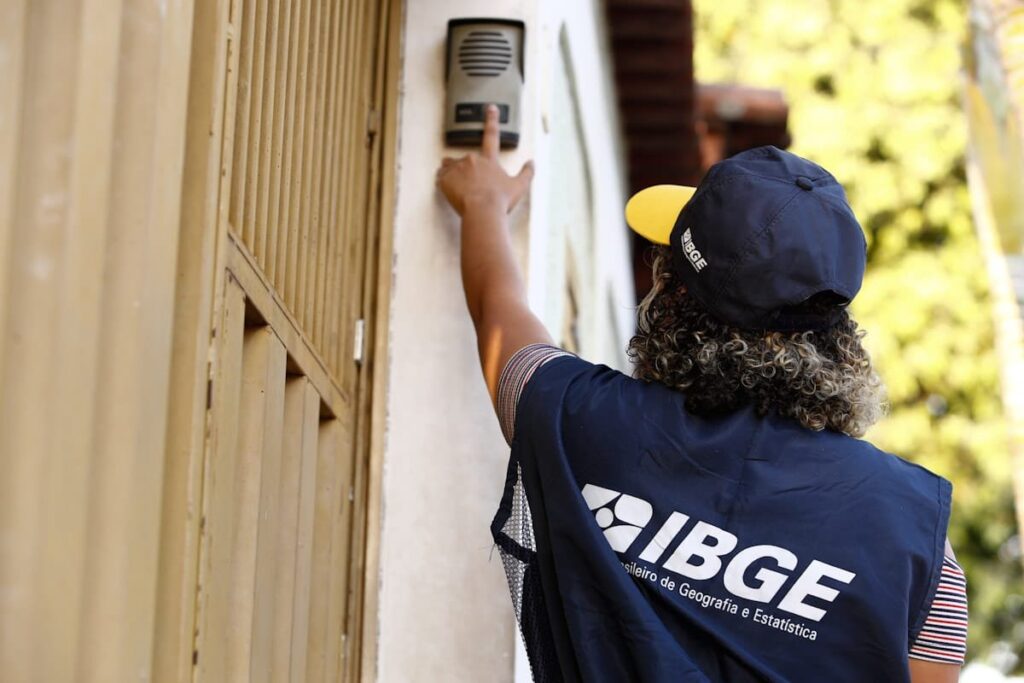 ibge-abre-processo-seletivo-no-df-com-salario-de-ate-r$-3-mil