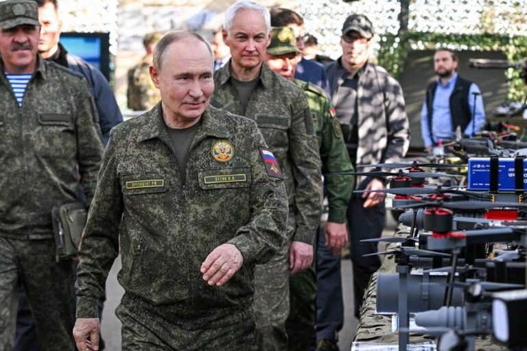 putin-critica-escandalo-de-corrupcao-na-ucrania:-“gangue-criminosa”