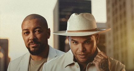 caldi-studio-une-tierry-e-ton-carfi-em-clipe-gospel-inovador-feito-com-ia