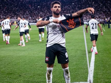 “foi-como-ouvir-o-estadio-me-abracar”,-diz-yuri-alberto-apos-brilhar-no-majestoso