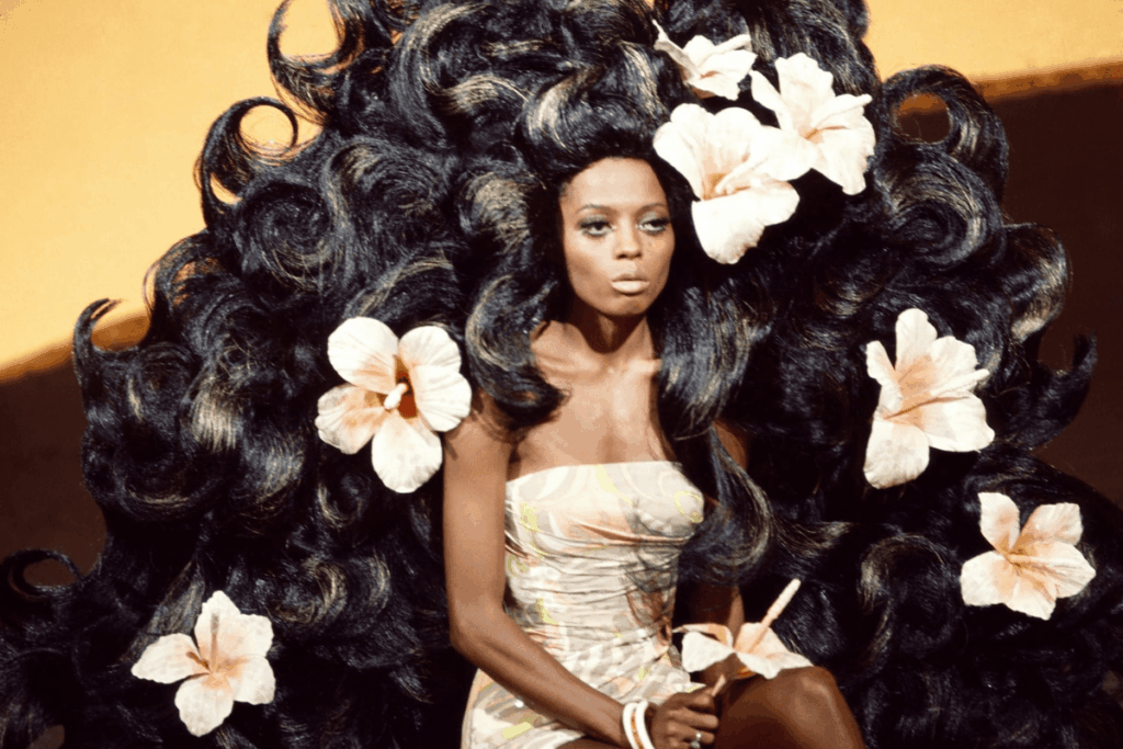 peruca-a-la-diana-ross-marca-o-visual-do-1°-album-de-remy-bond