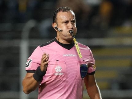 conmebol-define-arbitro-argentino-para-final-da-libertadores-entre-palmeiras-e-flamengo