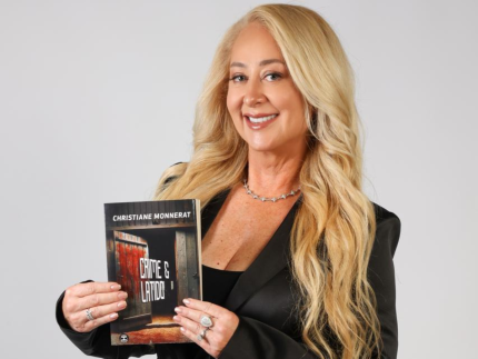 christiane-monnerat-lanca-livro-“crime-e-latido”-em-sao-paulo