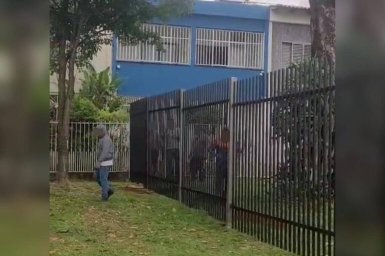 moradores-cercam-area-verde-na-asa-sul-e-df-legal-faz-derrubada