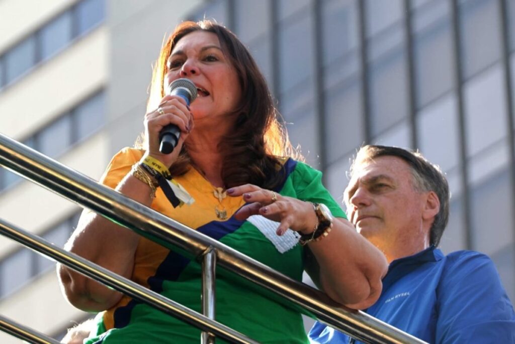 bia-kicis-sobre-prisao-preventiva-de-bolsonaro:-“criminaliza-a-oracao”