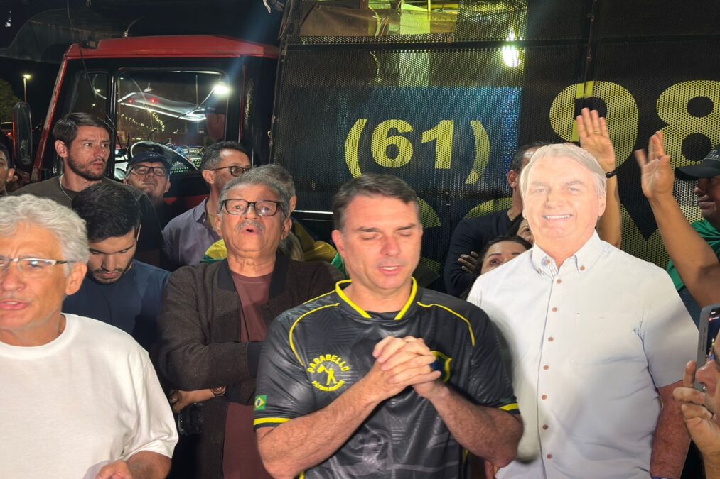 PSol protocola notícia-crime contra Flávio por incitação ao crime
