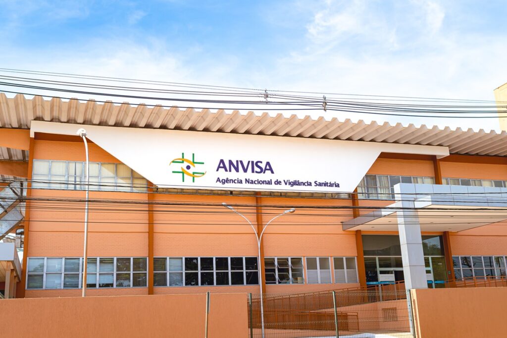 mudanca-na-fila-de-registros-da-anvisa-favorece-gigantes-farmaceuticas