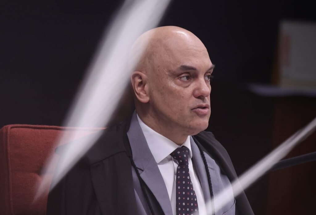 conselheiro-de-trump-manda-recado-a-moraes-apos-prisao de bolsonaro