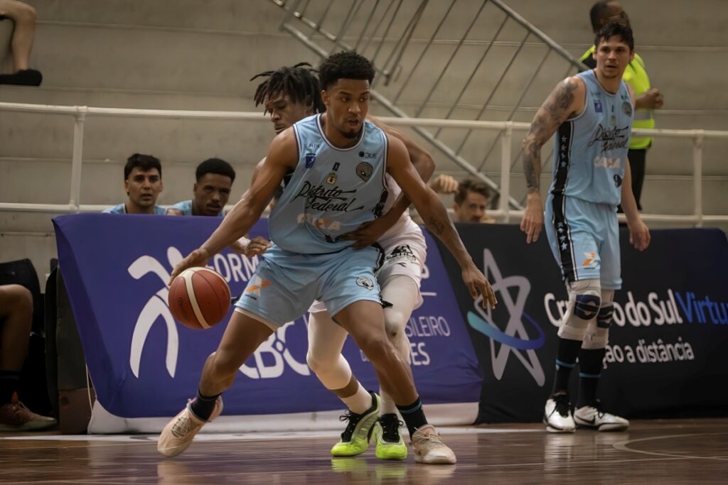 brasilia-basquete-bate-o-vasco-e-alcanca-5a-vitoria-seguida-no-nbb