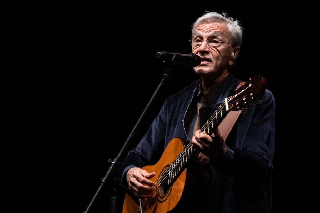 aos-83-anos,-caetano-vive-um-dos-momentos-mais-especiais-da-carreira