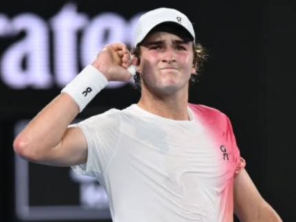 joao-fonseca-surge-como-candidato-a-desafiar-dominio-de-alcaraz-e-sinner,-diz-dirigente-internacional