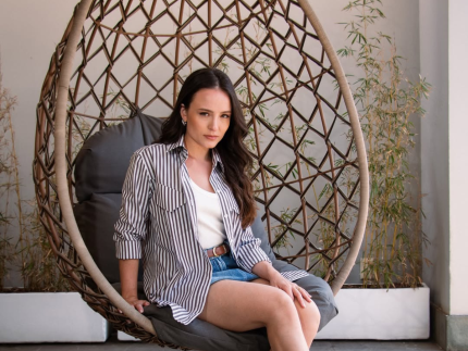 larissa-manoela-fala-sobre-afastamento-dos-pais-e-relembra-ruptura:-“nao-contei-nem-1%”