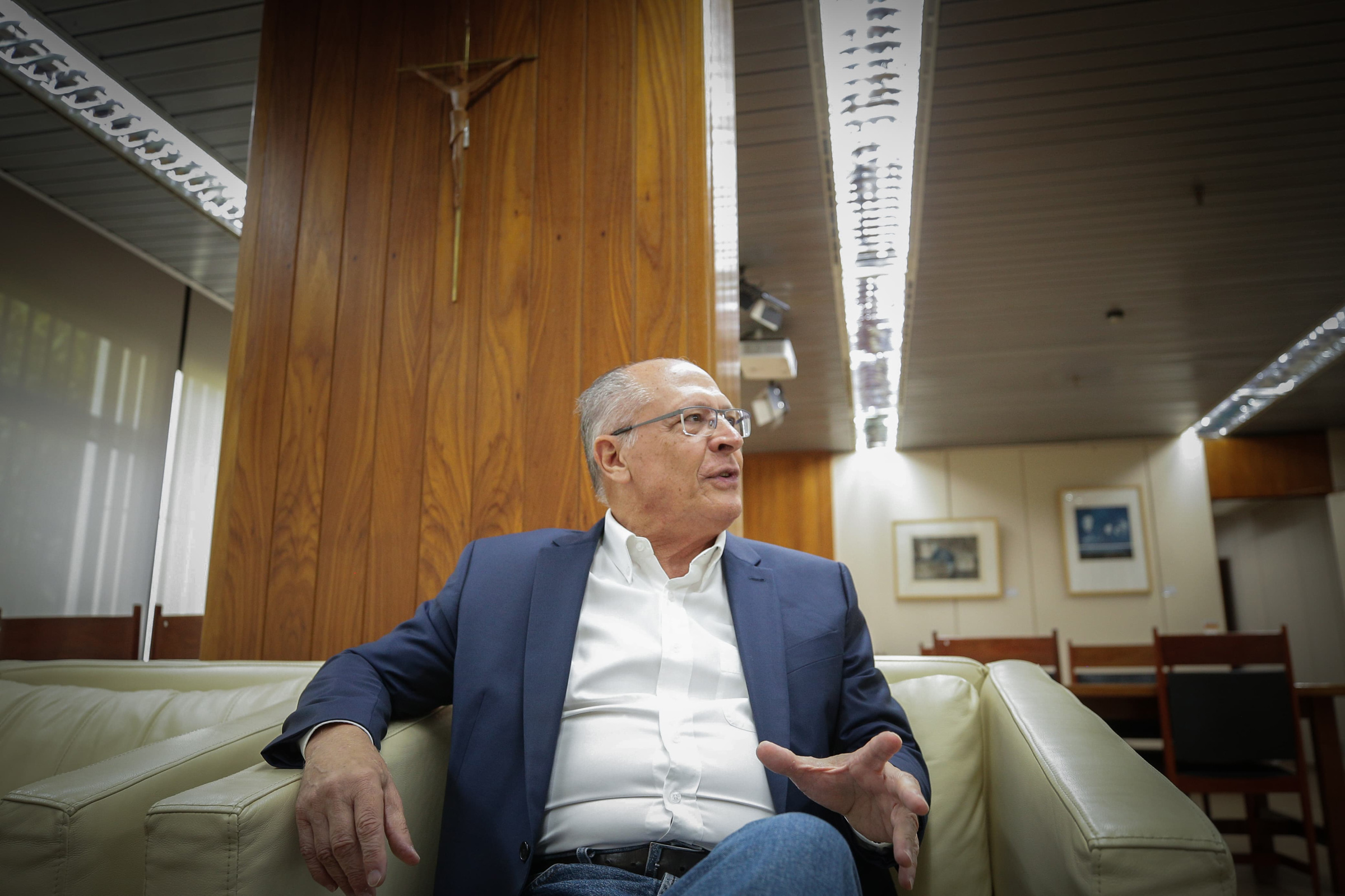 “proxima-etapa-e-a-industria”,-diz-alckmin-sobre-reducao-do-tarifaco