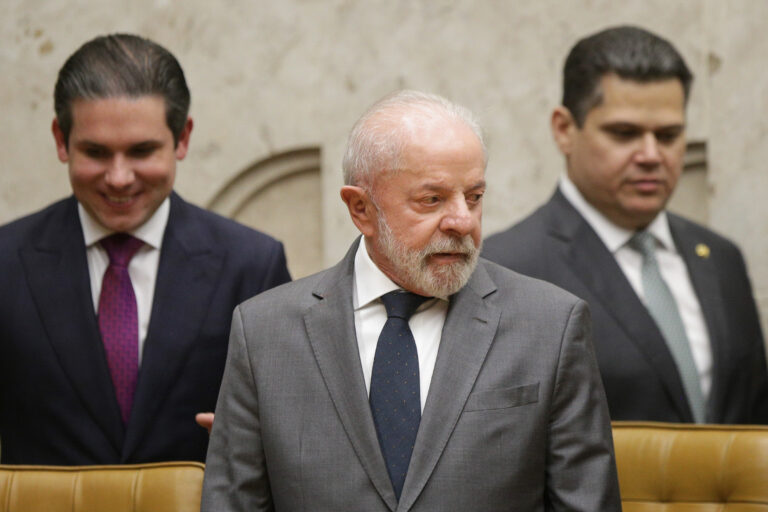 congresso-silencia,-e-lula-pode-sancionar-ir-sem-caciques-do-centrao