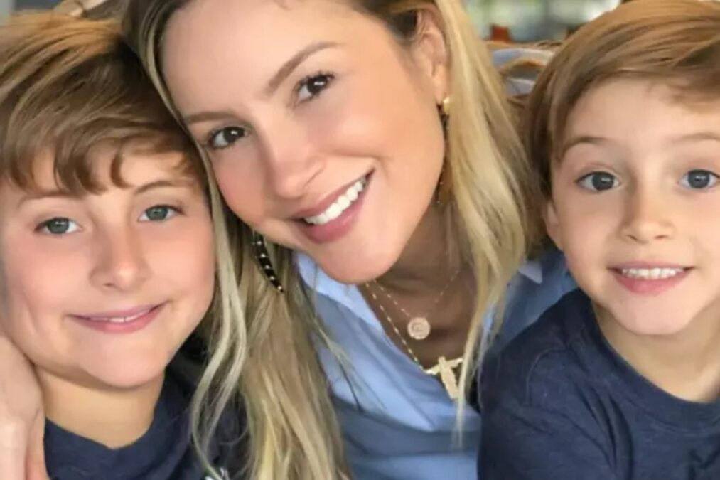 Claudia Leitte revela por que decidiu criar os filhos longe do Brasil