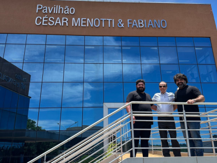 solidariedade!-cesar-menotti-&-fabiano-anunciam-doacao-vitalicia-ao-hospital-de-amor-em-barretos