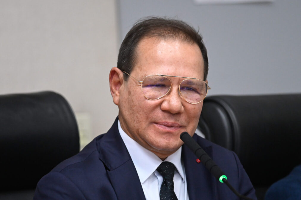 Nelson Souza toma posse como novo presidente do BRB