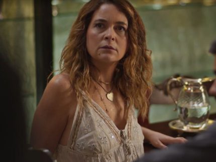 “dona-de-mim”:-filipa-descobre-crime-de-jaques-contra-abel-e-acaba-internada-a-forca