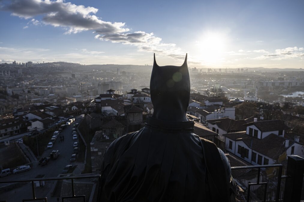 Presença do Batman faz pessoas serem mais bondosas, sugere estudo