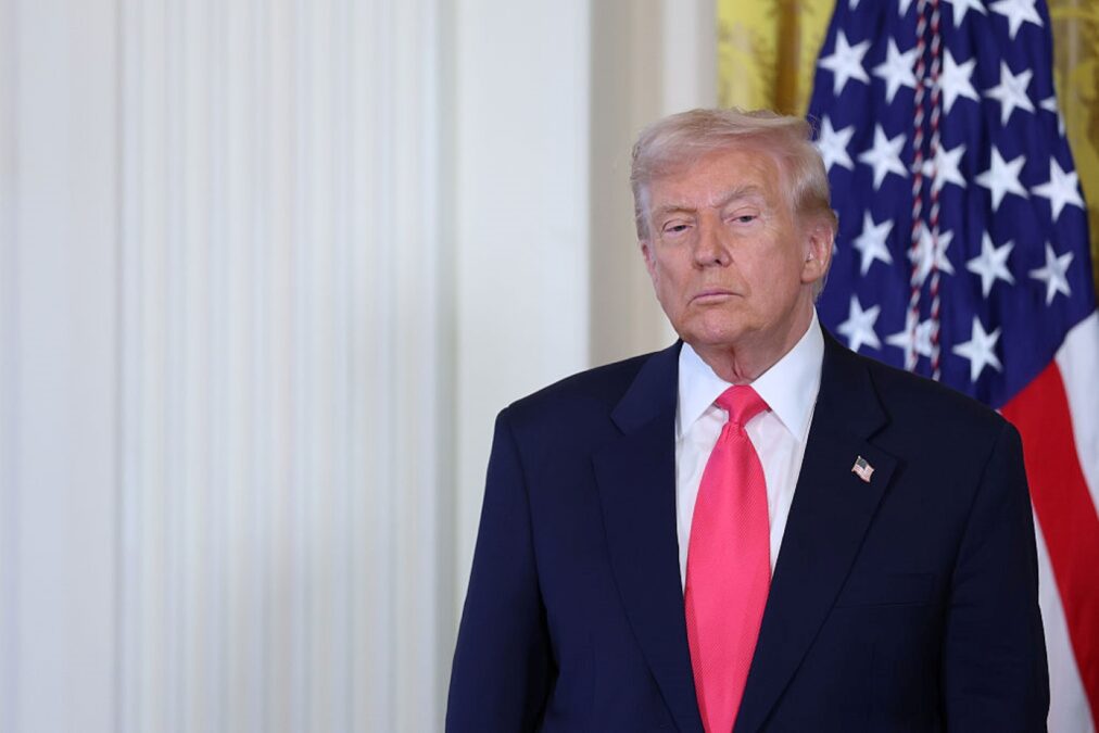 Trump promete perdoar ex-presidente de Honduras condenado por tráfico