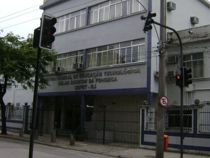 homem-armado-invade-cefet-do-rio-e-mata-duas-funcionarias;-atirador-tambem-morreu