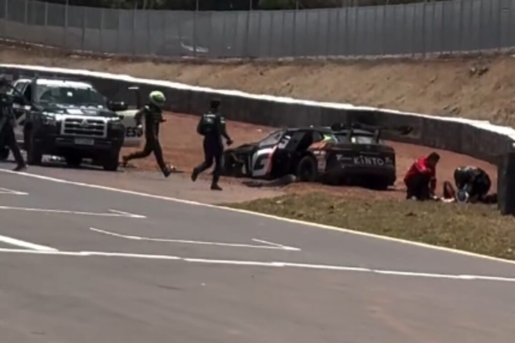 stock-car:-confira-o-boletim-medico-atualizado-de-pilotos-acidentados