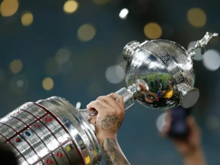 entre-o-epico-e-o-fracasso:-relembre-os-elencos-mais-promissores-sem-titulo-na-libertadores